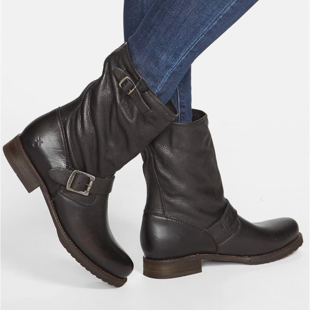 NWOT FRYE Veronica Short Slouchy Boot
